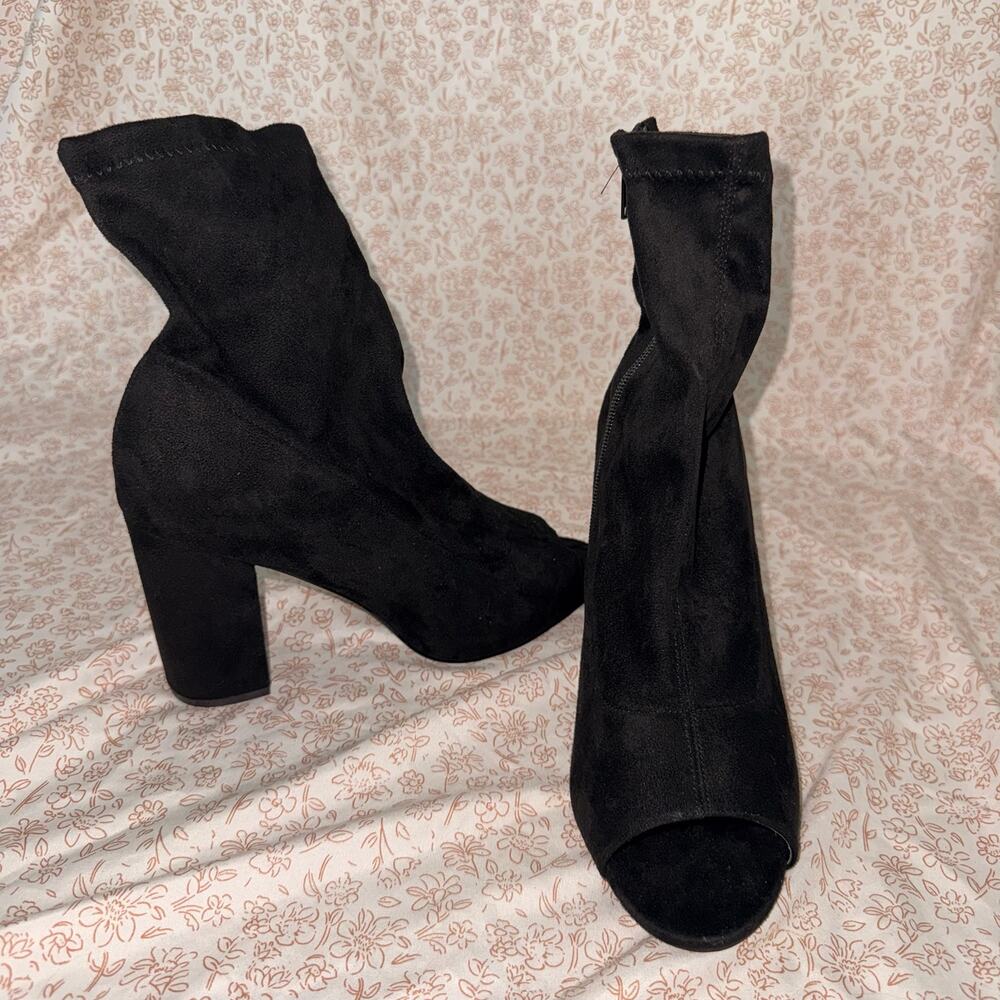 Fashion Nova Open Toed Booties
